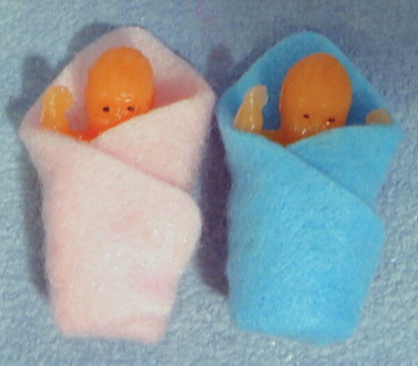 2 Baby Dolls for 12th Scale Dolls House