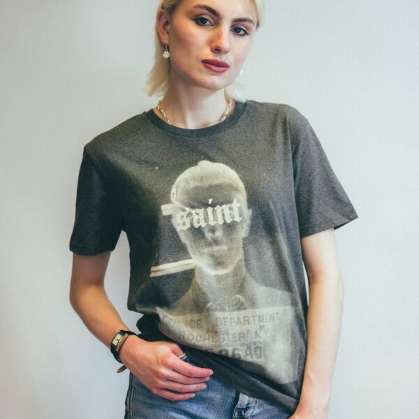 'Saint' T-Shirt in Grey
